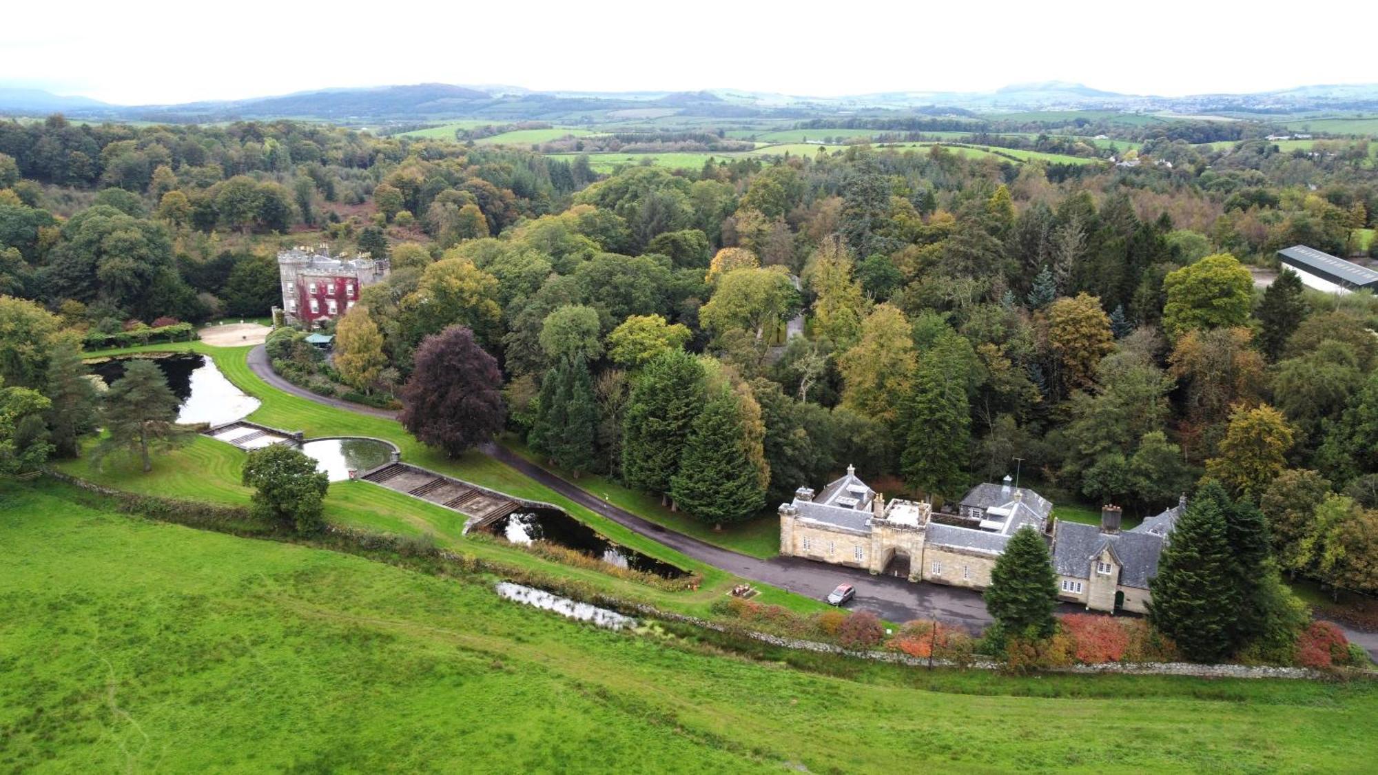 Cloncaird Castle Estate Cottages Maybole Exteriör bild